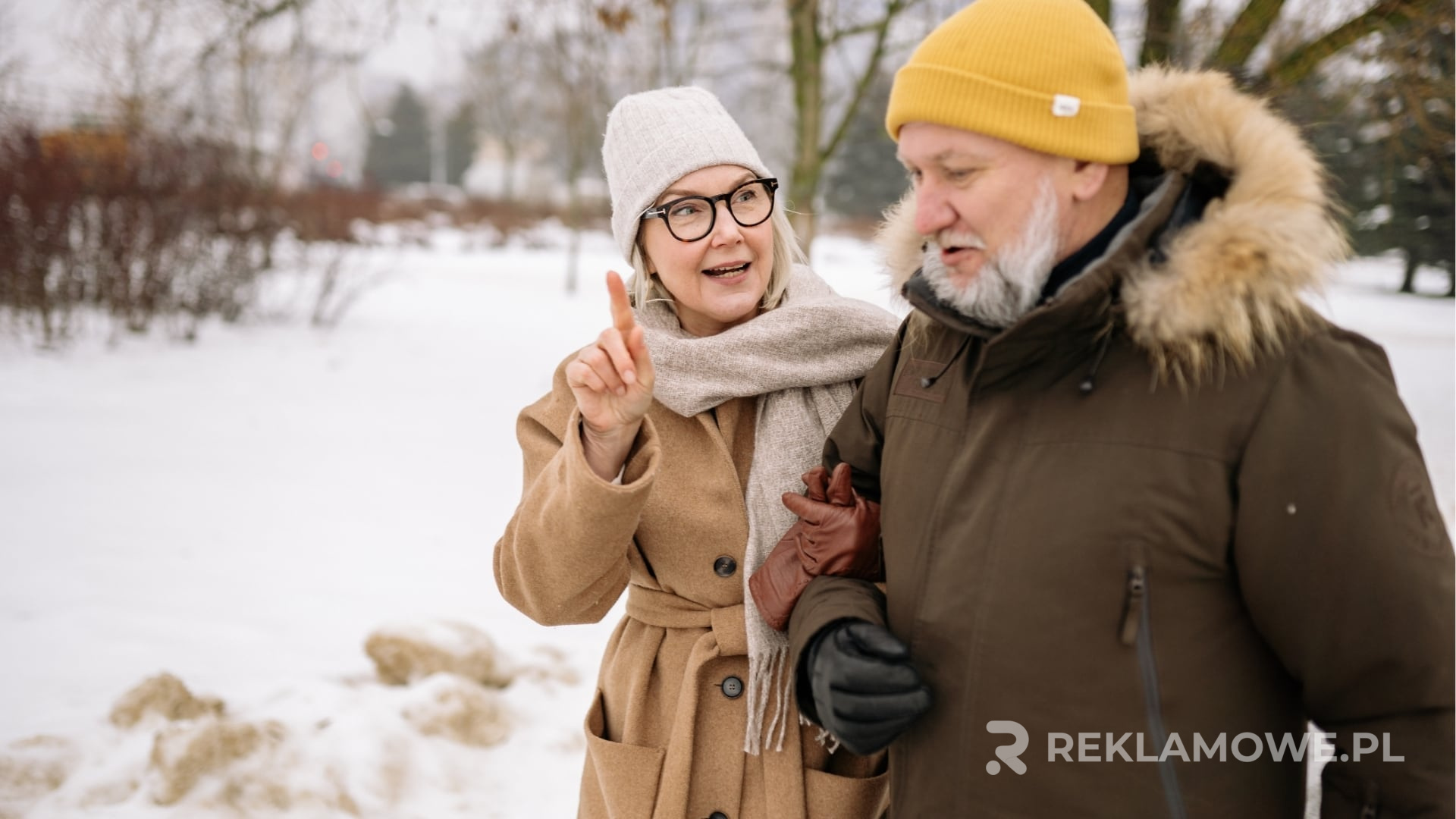 Kurtka reklamowa na manekinie
